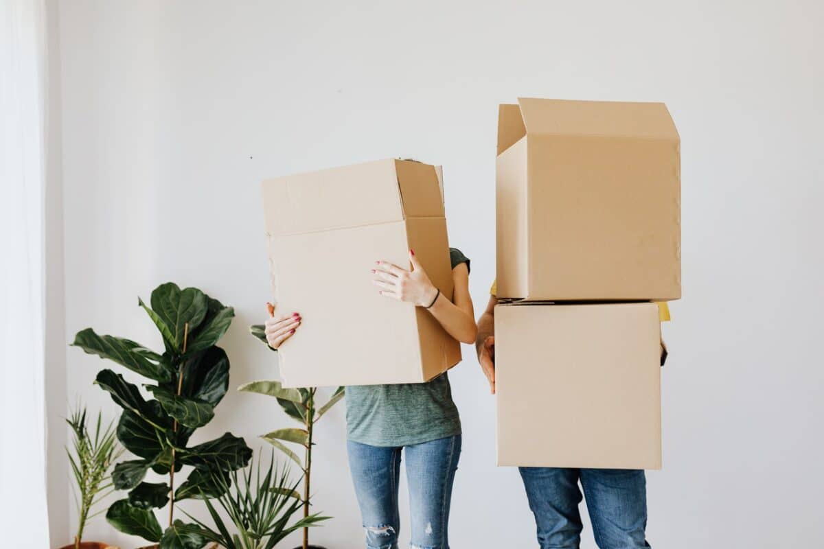 Couple packing boxes learning what am I entitled to in a separation in Australia